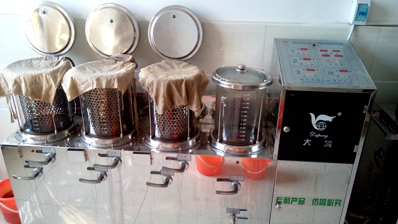电脑搅拌煎药包装机.jpg