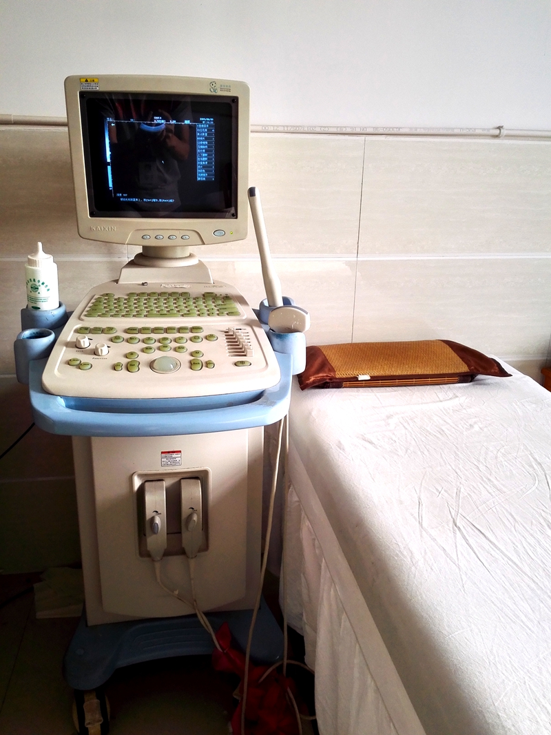 超声诊断仪.jpg